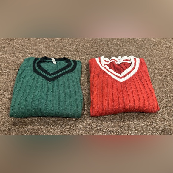 EUC! Get 3! Women's Cable Knit V neck preppy Sweater Trio Green, White Red🇮🇹 - Picture 4 of 10